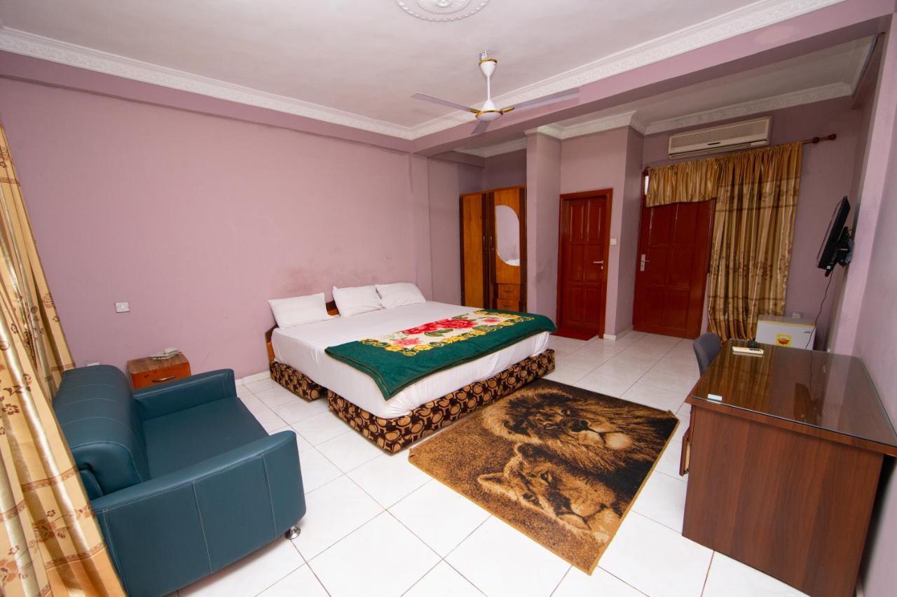 Spintex Pemicsa Hotel Accra מראה חיצוני תמונה