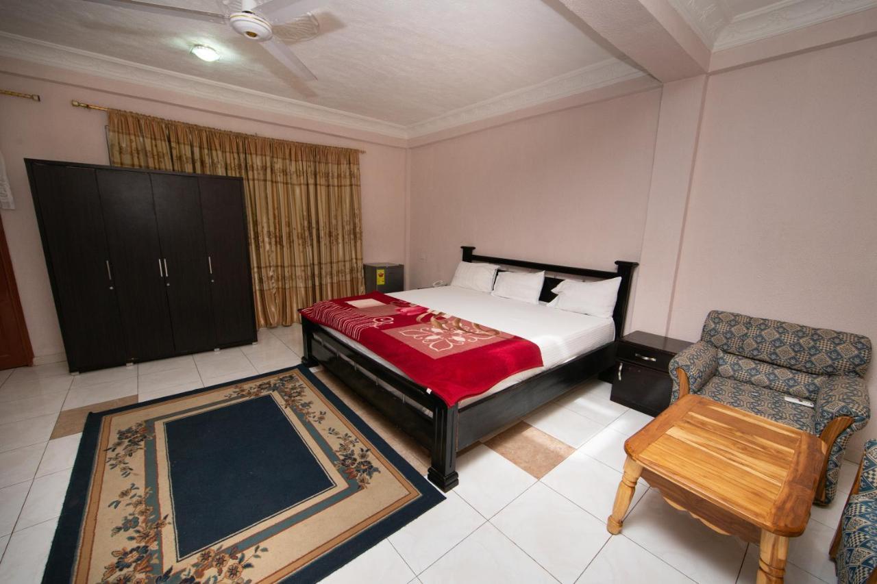 Spintex Pemicsa Hotel Accra מראה חיצוני תמונה