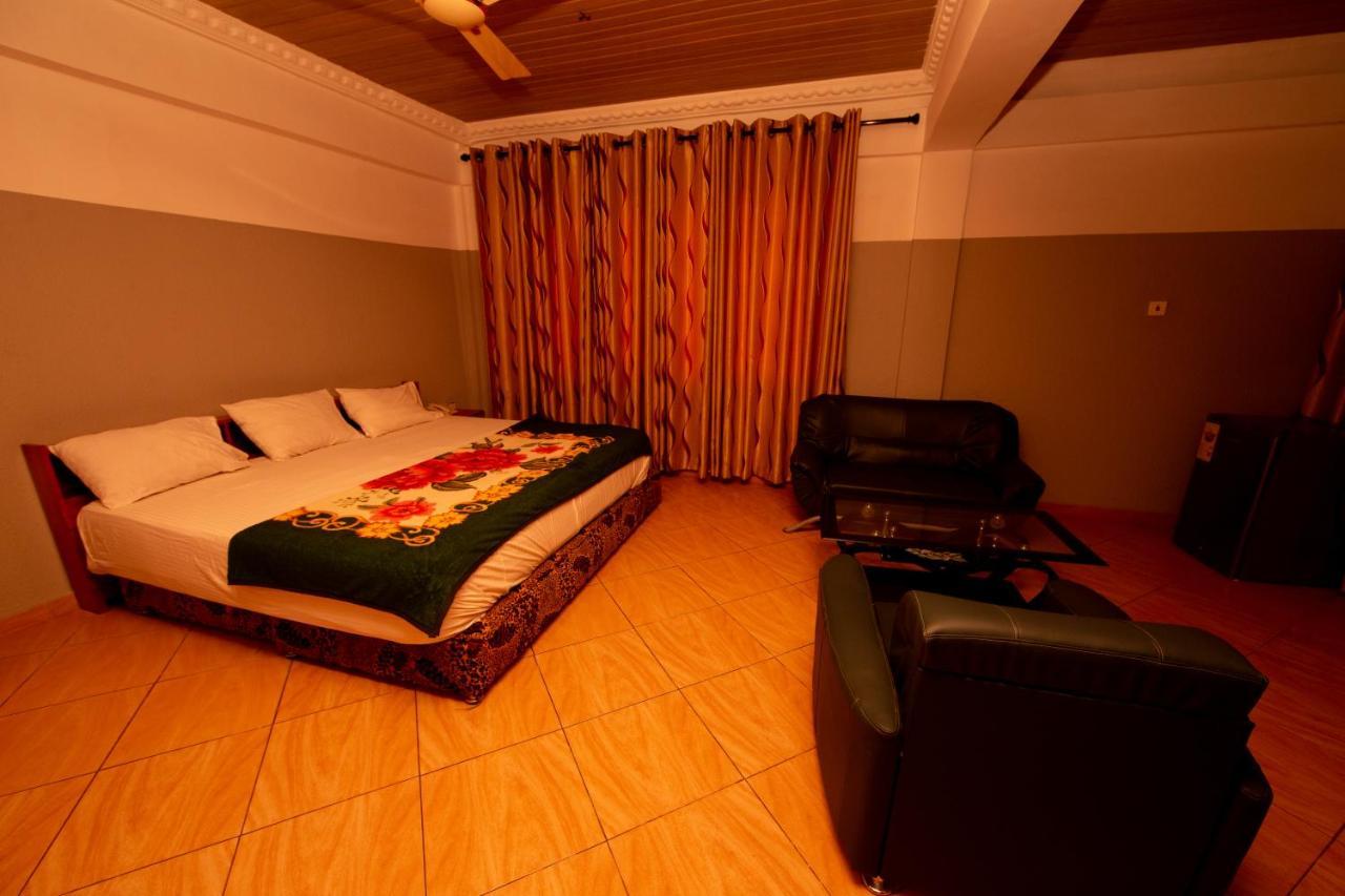 Spintex Pemicsa Hotel Accra מראה חיצוני תמונה