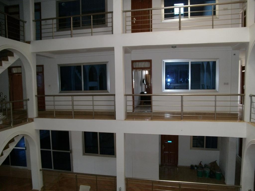 Spintex Pemicsa Hotel Accra מראה חיצוני תמונה