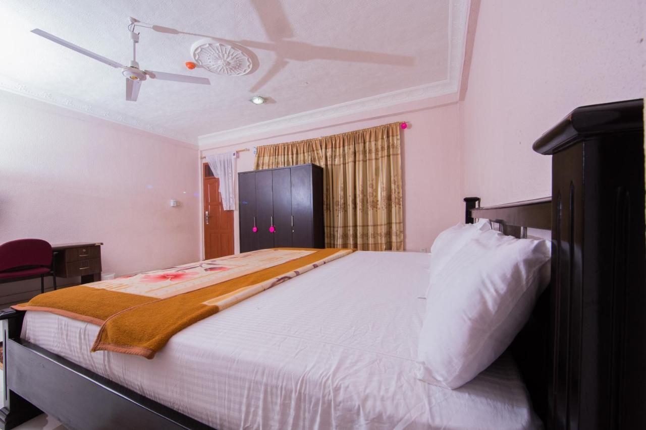 Spintex Pemicsa Hotel Accra מראה חיצוני תמונה