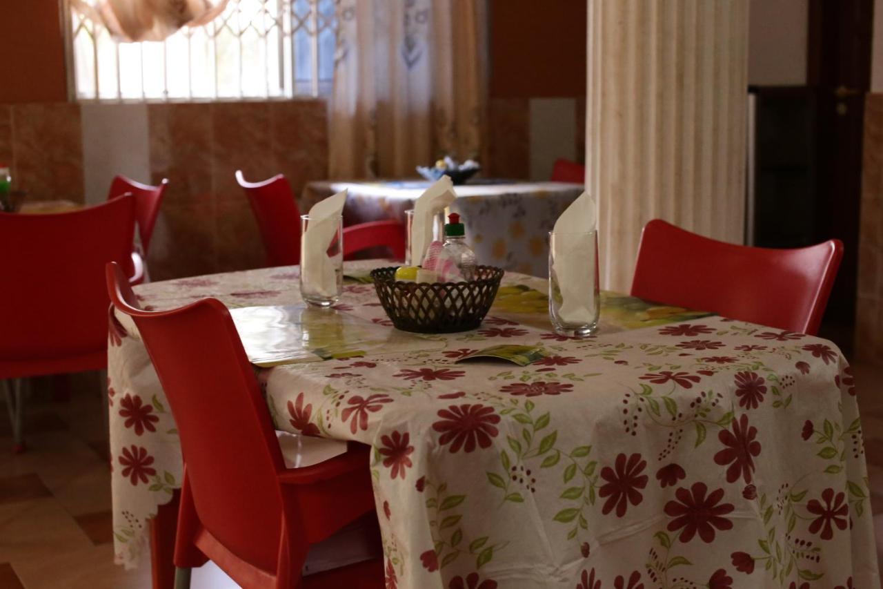 Spintex Pemicsa Hotel Accra מראה חיצוני תמונה